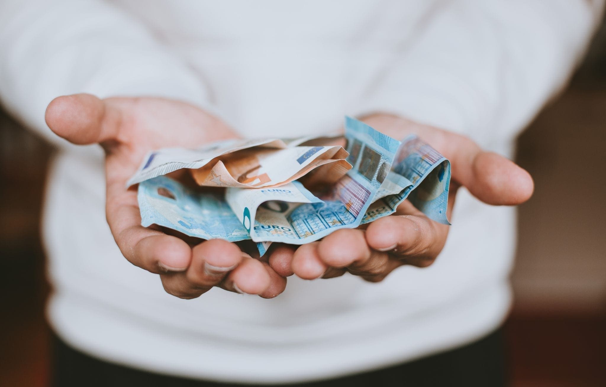 Is geld opnemen na overlijden strafbaar? Alpina