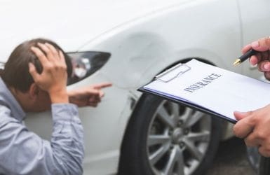 Ubezpieczyciel dokonuje oceny szkód w samochodzie